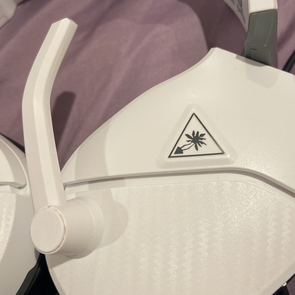 Turtle Beach gamer headset w/ mic - Picture 5 of 6